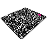 Podložka pod myš Connect IT CMP-1120-SM Doodle malá, 32 x 26 cm, černá/bílá