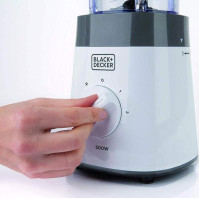 Mixér Black+Decker BXJB500E, 2 rychlosti, pulzní funkce, 4 břity z nerezové oceli